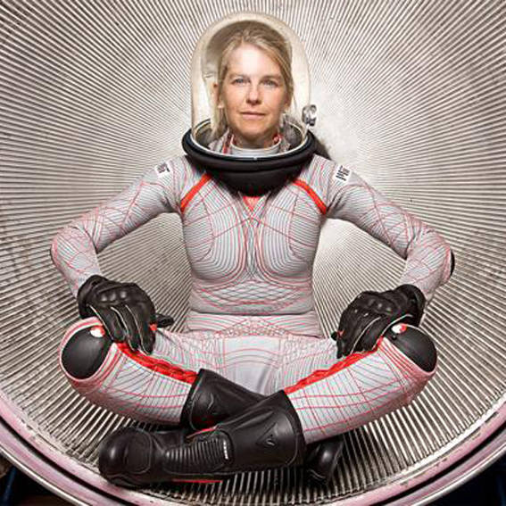 月球三眼女尸真的还是假的月球上的三眼女尸明显是谣言-第1张图片