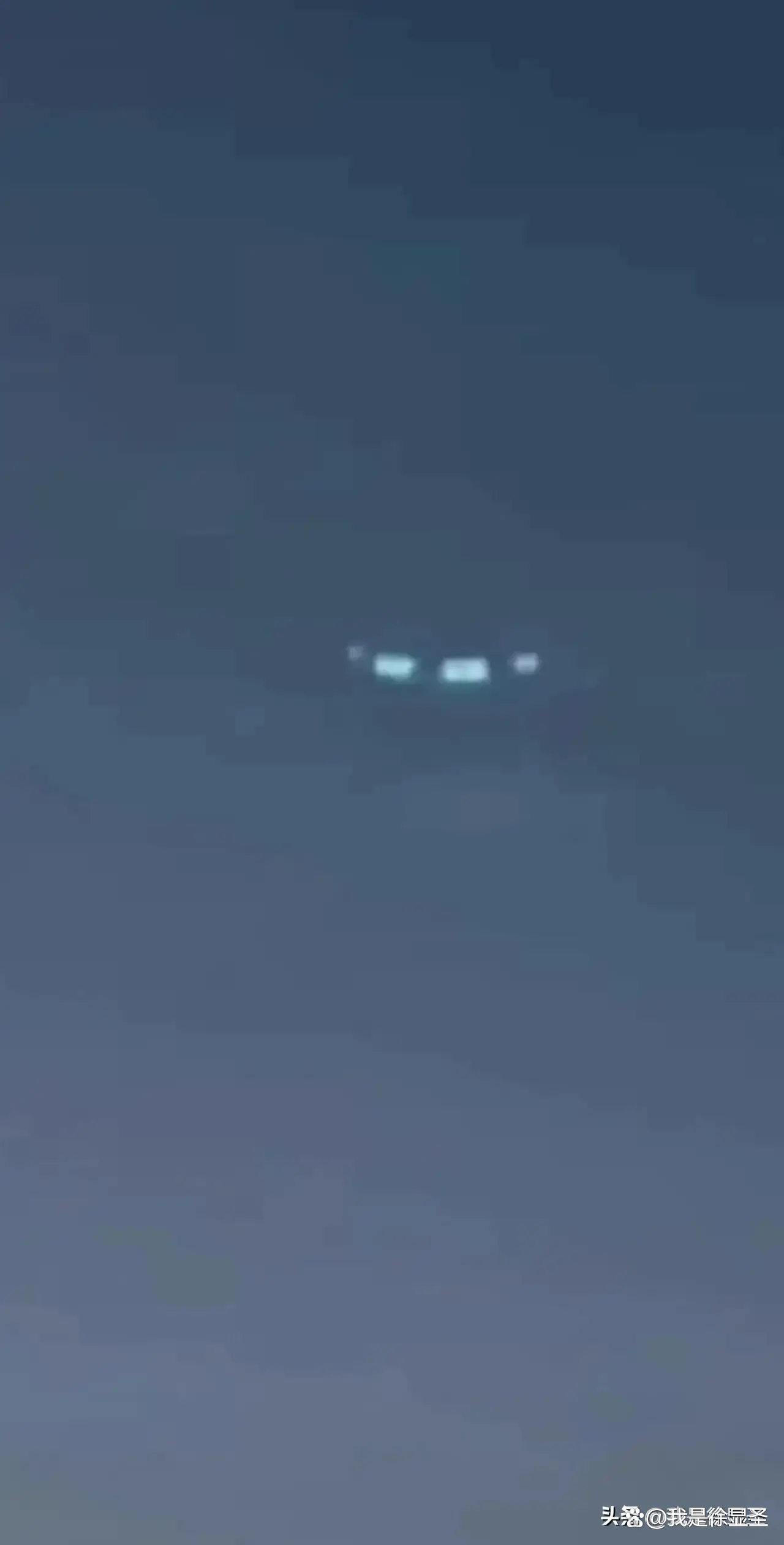 拍照拍到外星人.拍到外星人的照片-第1张图片