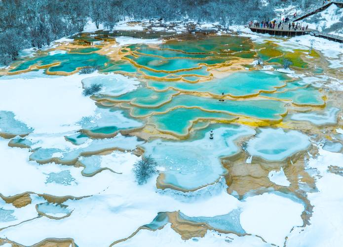 【九寨沟在哪个城市/九寨沟在哪个城市的位置】-第2张图片